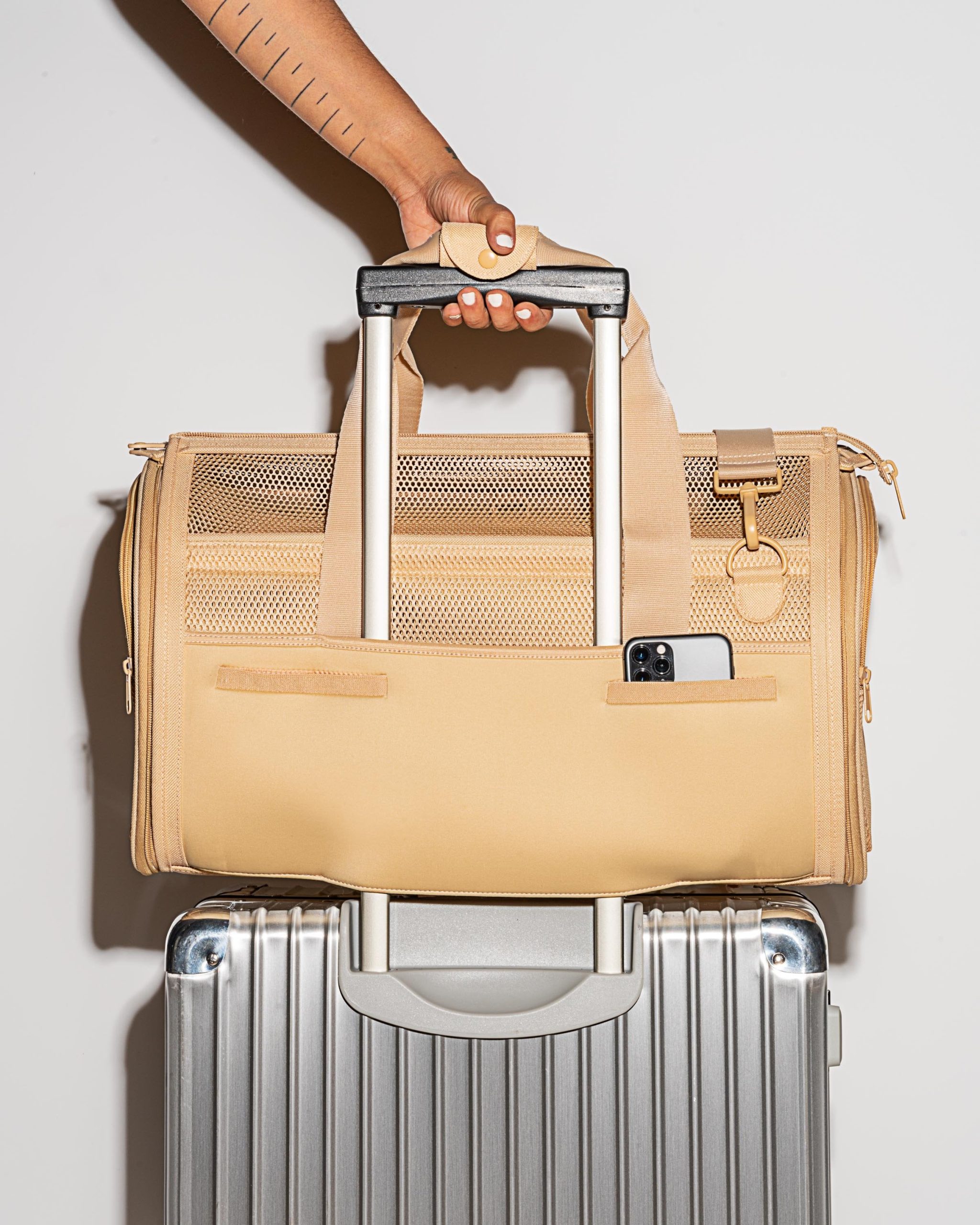 Travel Carrier - Image 12